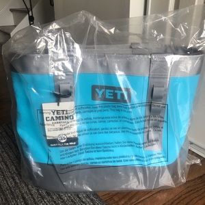 Yeti Camino Carryall Bag in Reef Blue - NWT